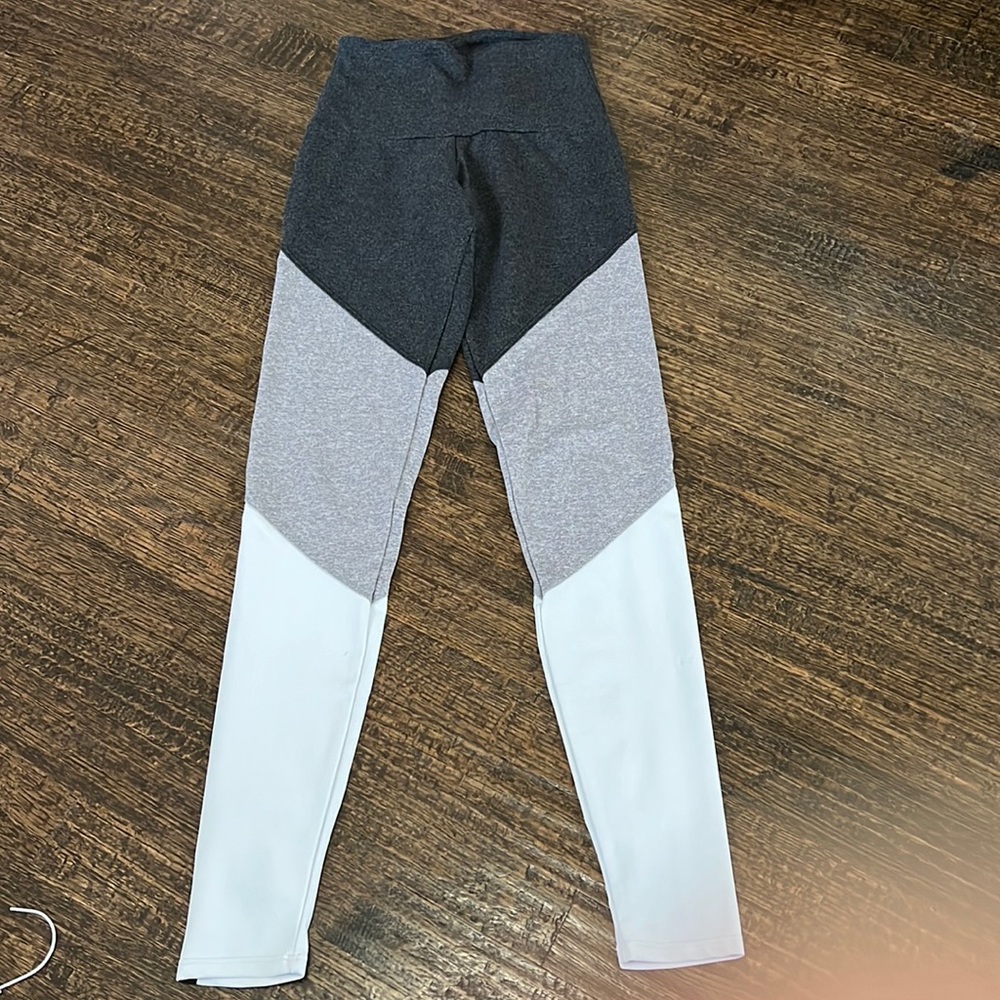 Onzie Leggings